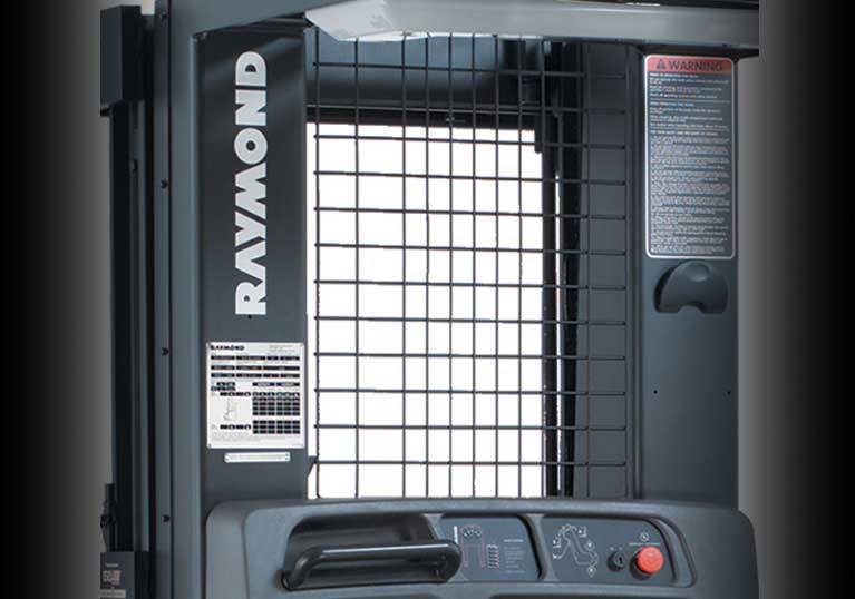 Raymond 5000 Series Order picker truck clear view mast